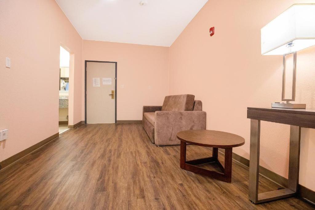 Royal Inn & Suites Adairsville Extérieur photo
