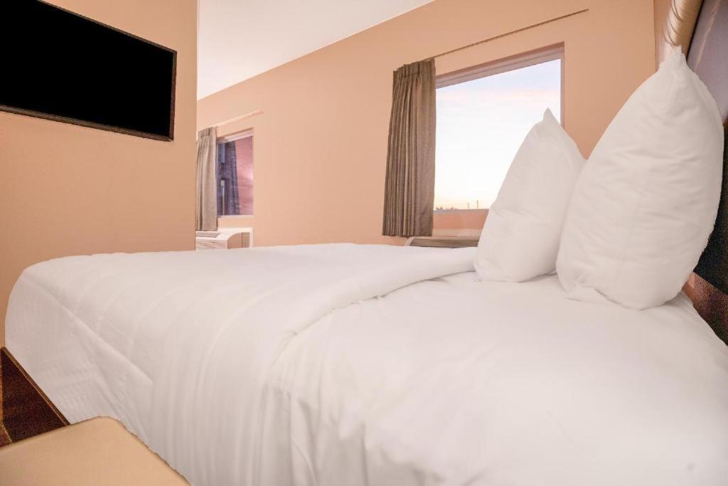 Royal Inn & Suites Adairsville Extérieur photo