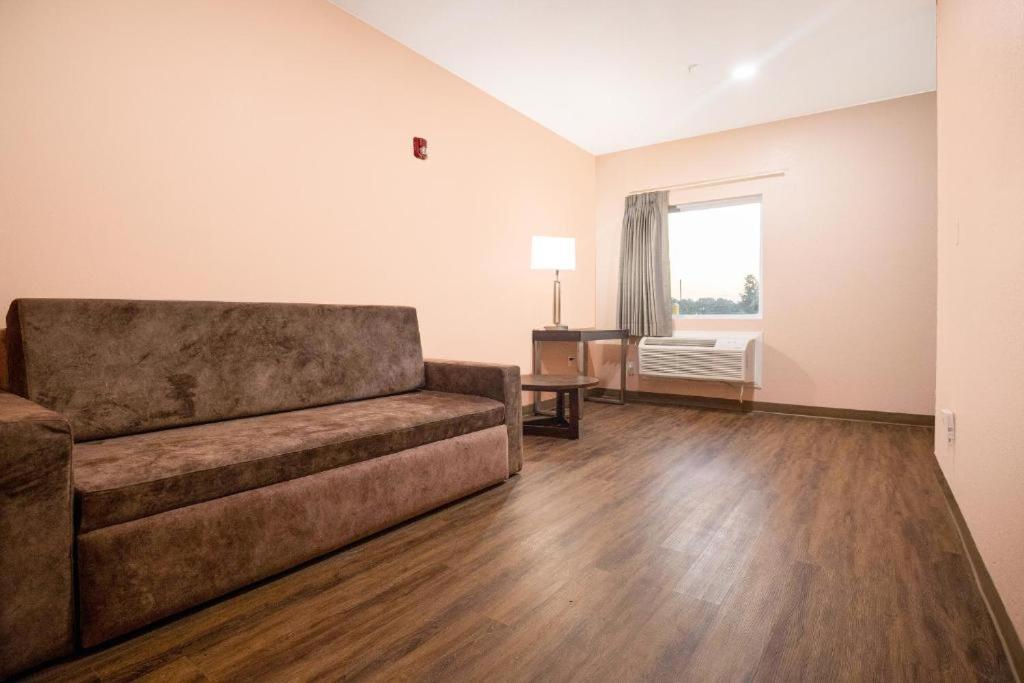 Royal Inn & Suites Adairsville Extérieur photo